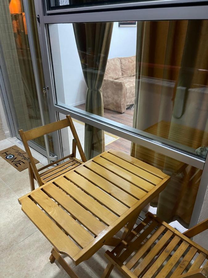 Gold House Durres Apartamento Exterior foto